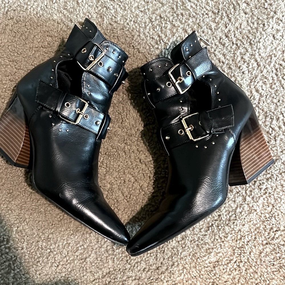 Leather boots, all beads intact, cute
